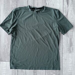 lululemon athletica Men's LTT Relaxed Short Sleeve Tee - Green